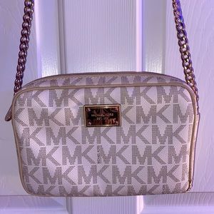 MICHAEL KORS Crossbody Bag